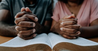 How Couples Can Grow Closer Together through Studying the Easter Story