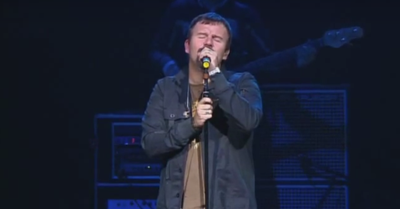 Inspiring Performance of 'Praise You In This Storm' by Casting Crowns&nbsp;