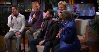 Gaither Vocal Band Sings “Can't Help Falling in Love” 