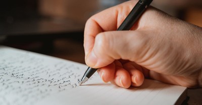 8 Fun Things Grandparents Can Include in Letters to Their Grandkids