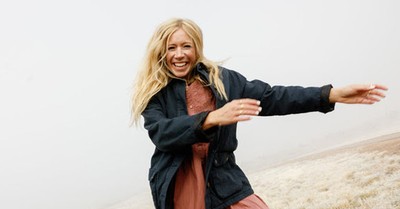 Ellie Holcomb Releases Fourth Full-Length Studio Album 'Far Country'