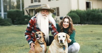 Country Music Hall of Famer & Oak Ridge Boy William Lee Golden Releases New Picture Book, ‘Golden Memories’ 