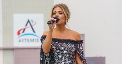 Anne Wilson Performs National Anthem for NASA's Artemis II Mission Launch