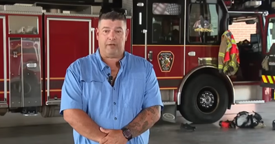 Firefighter Was Off-Duty, But He Didn’t Hesitate When Kids Were Trapped Under a Boat