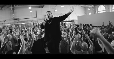 Jelly Roll Celebrates Redemption in Christ in New Hit 'Hands Up': 'God Is So Great'