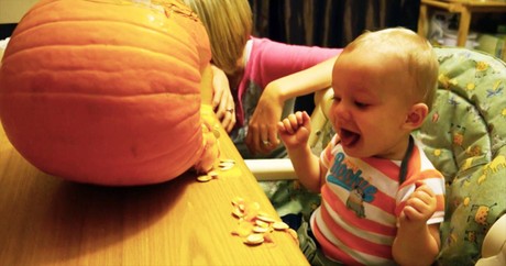 Baby Hysterically Gags When He Touches Pumpkin Guts