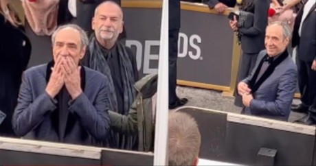 83-Year-Old Actor’s Glee When He Realizes Crowd is Cheering for Him