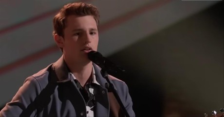 Voice Contestant Gives ‘Walkin’ After Midnight’ An Elvis Makeover During Blind Audition