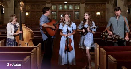 ‘How Great Thou Art’ Performed Beautifully by The Petersens