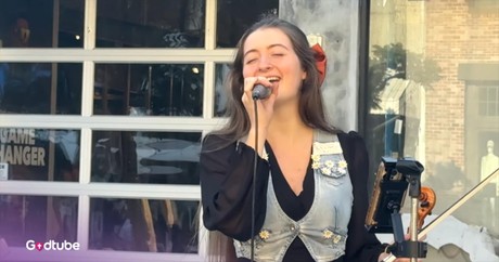This Street Performance of 'Open The Eyes of My Heart' Will Stir Your Soul
