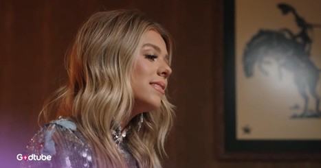 Anne Wilson Wows Backstage at the Opry with Acoustic ‘Hold Your Horses’