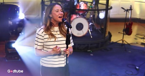 Praise Team's Chillingly Beautiful ‘Sweetest Name I Know’ Rendition