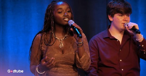 Stunning A Cappella Rendition of The Beatles’ ‘Blackbird’