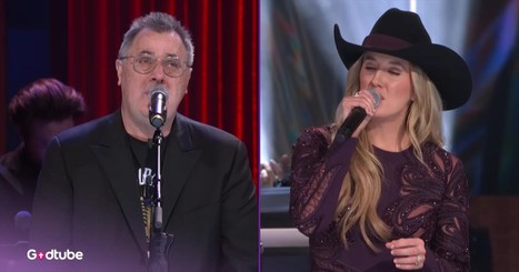 Vince Gill and Lainey Wilson Beautiful ‘I Will Always Love You’ Duet