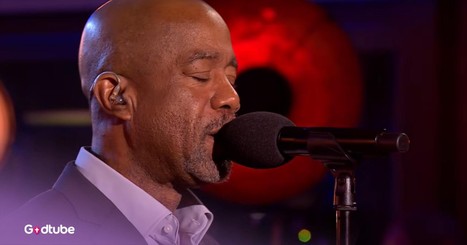 Darius Rucker Stuns with His Cover of the Iconic Hit ‘Come Fly With Me’