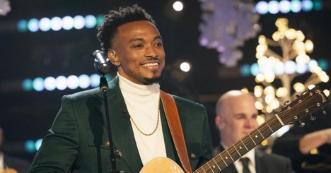 Jonathan McReynolds Opens Up about Perfectionism and Faith in New Book 'Before You Climb Any Higher'