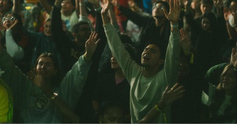 Hundreds of Gen Z Worship Jesus at Dallas New Year’s Eve Conference