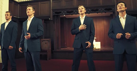 %27It+Is+Well+With+My+Soul%27+Redeemed+Quartet+Sing+Hymn+In+Church