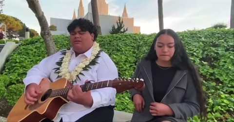 Iam+Tongi+Belts+Out+%e2%80%98Amazing+Grace%e2%80%99+Before+Breakout+American+Idol+Audition