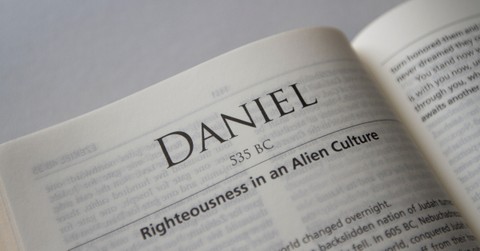 7 Important Things to Know before Reading Daniel