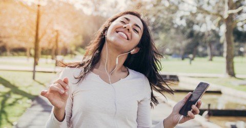 10 Beautiful Worship Songs about Thanksgiving