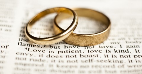 29+ Life-Giving Bible Verses for Married Couples