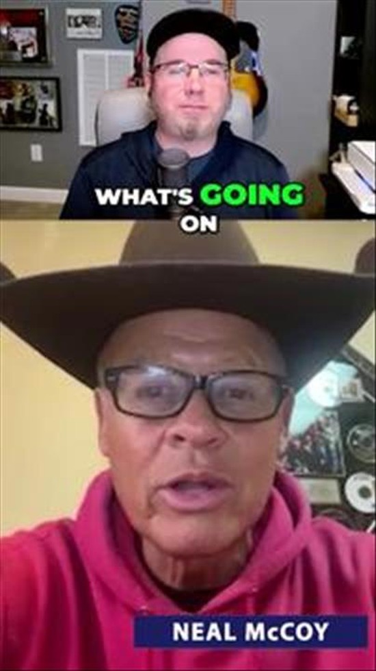 Neal McCoy Marks 10 Years of Reciting the Pledge of Allegiance.. One Day at a Time 🇺🇸