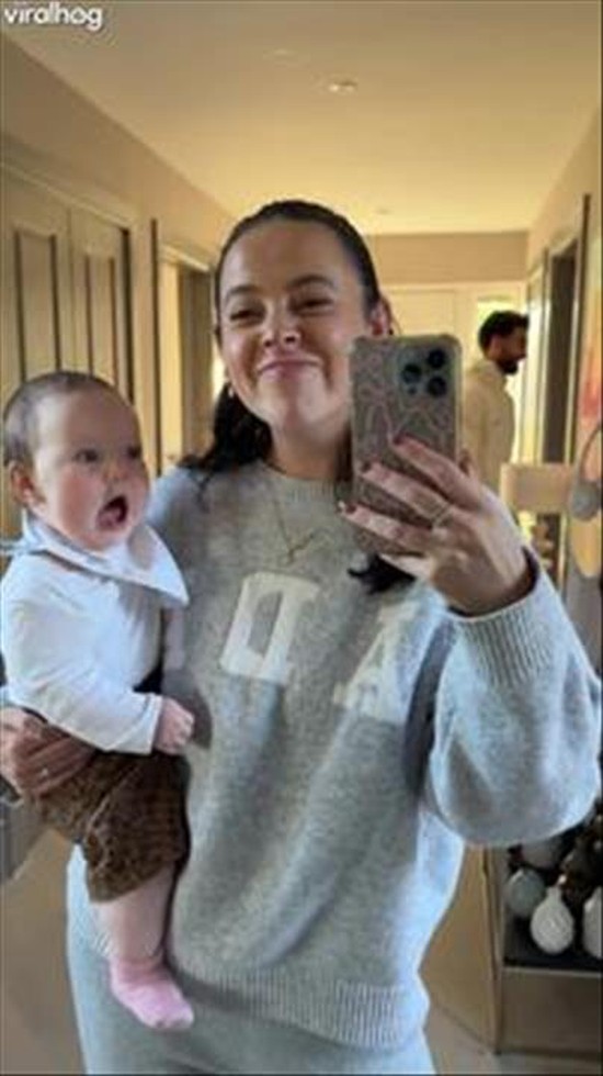  Daughter Only Wants To Say Dada