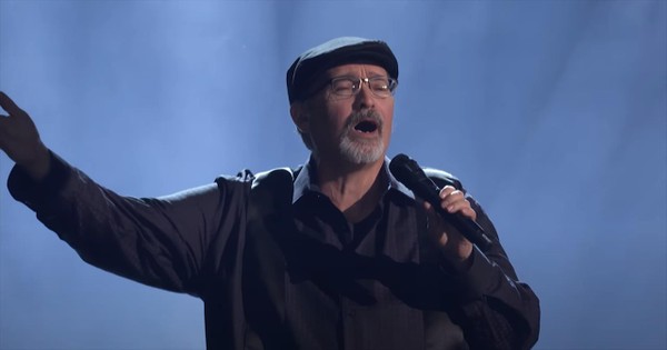 Janitor Amazes with Powerful Rendition of 'How Am I Supposed to Live Without You' on AGT