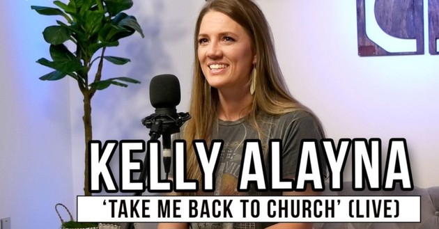 Kelly Alayna Performs 'Take Me Back To Church' in Nashville