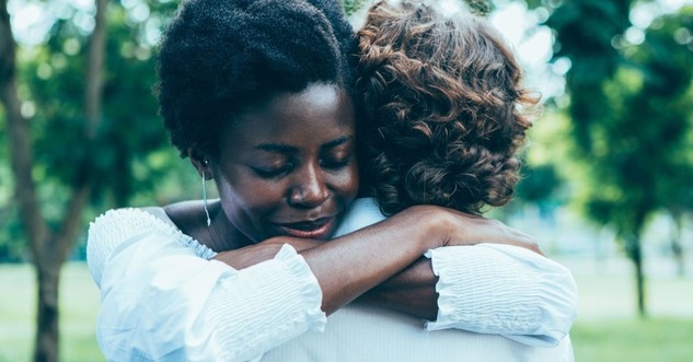 4 Uplifting Prayers for A Friend's Healing and Recovery