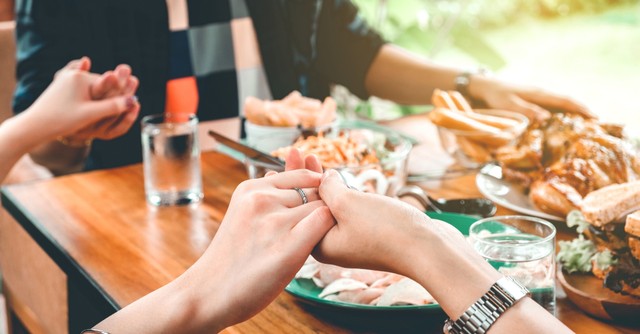 6 Ways to Show Family and Friends You’re Grateful for Them