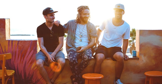 Male friends, more men don't have real friends