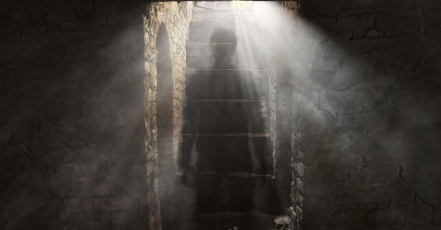 Invisible man in the tomb