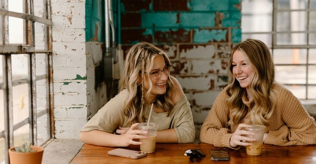 2 people talking at a coffee shop; what does it actually look like to mentor someone spiritually?