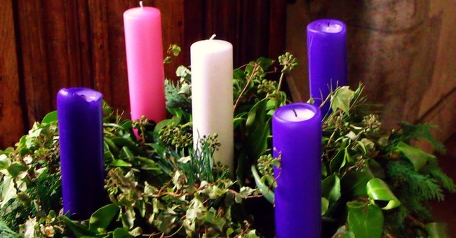Advent Wreath &amp; Candles - The Meaning, History and Tradition