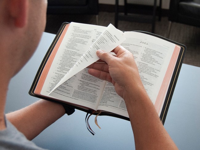 10 Contradictions in the Bible and What to Do about Them