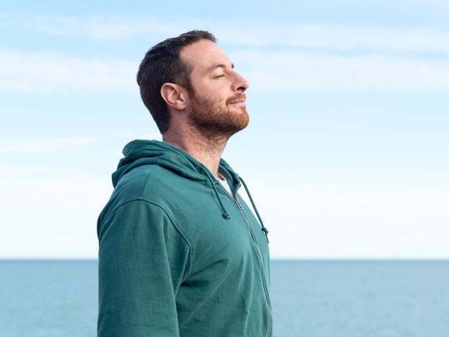 Can Five Minutes of Prayer Ease Pain and Anxiety?