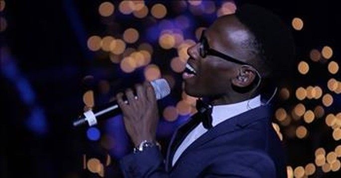 The Voice Contestants Perform 'Silent Night'