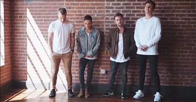'Yes I Will' - Anthem Lights Performs Vertical Worship Cover