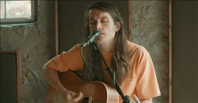 'All Praise' Sean Curran New Song Cafe Performance