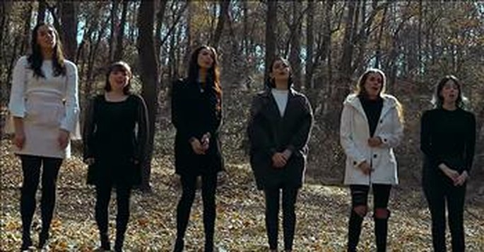 6 Sisters Sing A Cappella Rendition Of 'Mary Did You Know?'