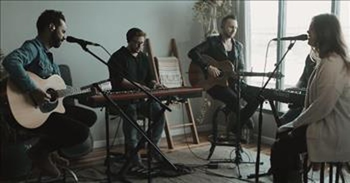 'Do It Again' Red Rocks Worship Acoustic Performance