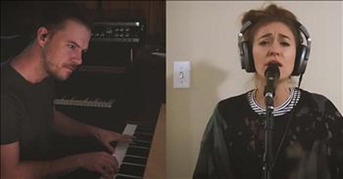'This Girl' Lauren Daigle Performs Worship Song From Home