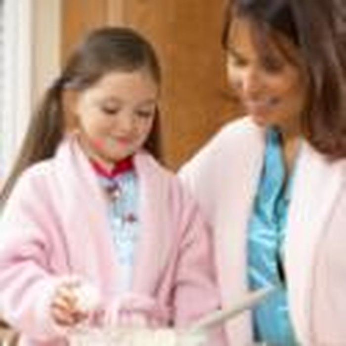 Create a Close Mother-Daughter Bond