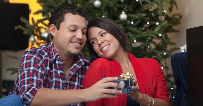 5 Thoughtful Gifts Your Spouse Will Love