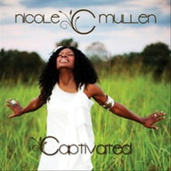 Mullen Makes a Joyful Noise on <i>Captivated</i>