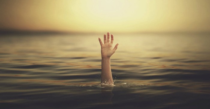 12 Survival Tips for When You Feel Like You're Drowning