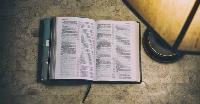 8 Tips for Studying God's Word