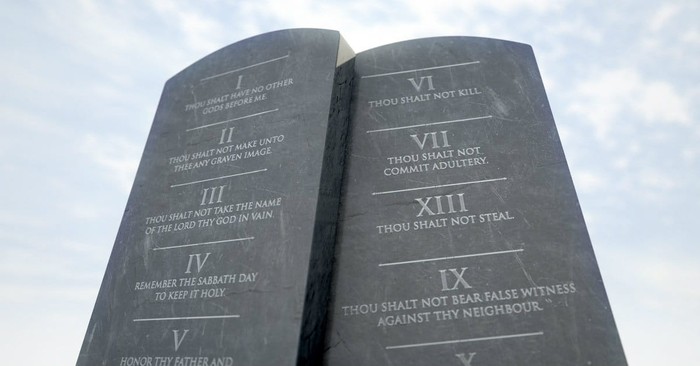 Should We Ignore The Ten Commandments?